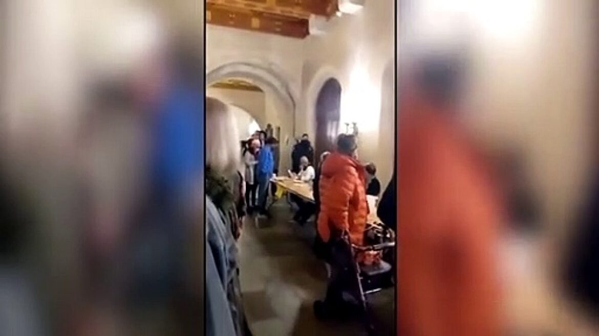 Election Fraud Exposed – Voting Machines Shut Down